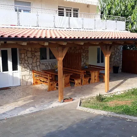 Roko Apartman *